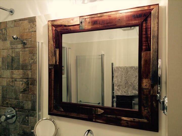 Diy Rustic Pallet Mirror For Wall, How To Make A Mirror Frame Out Of Pallet Wood