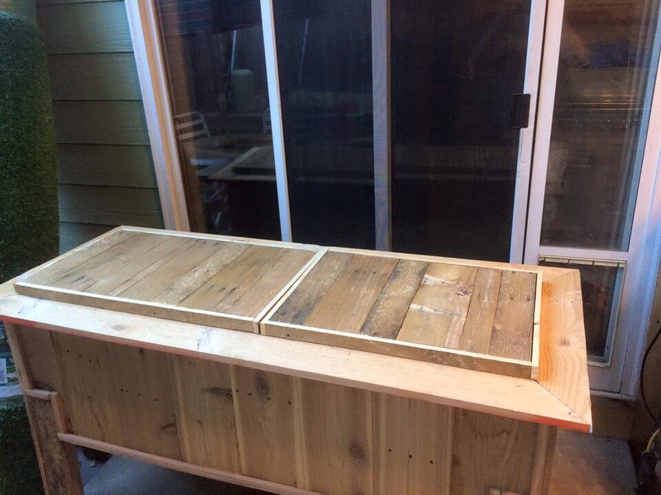 upcycled pallet outdoor cooler