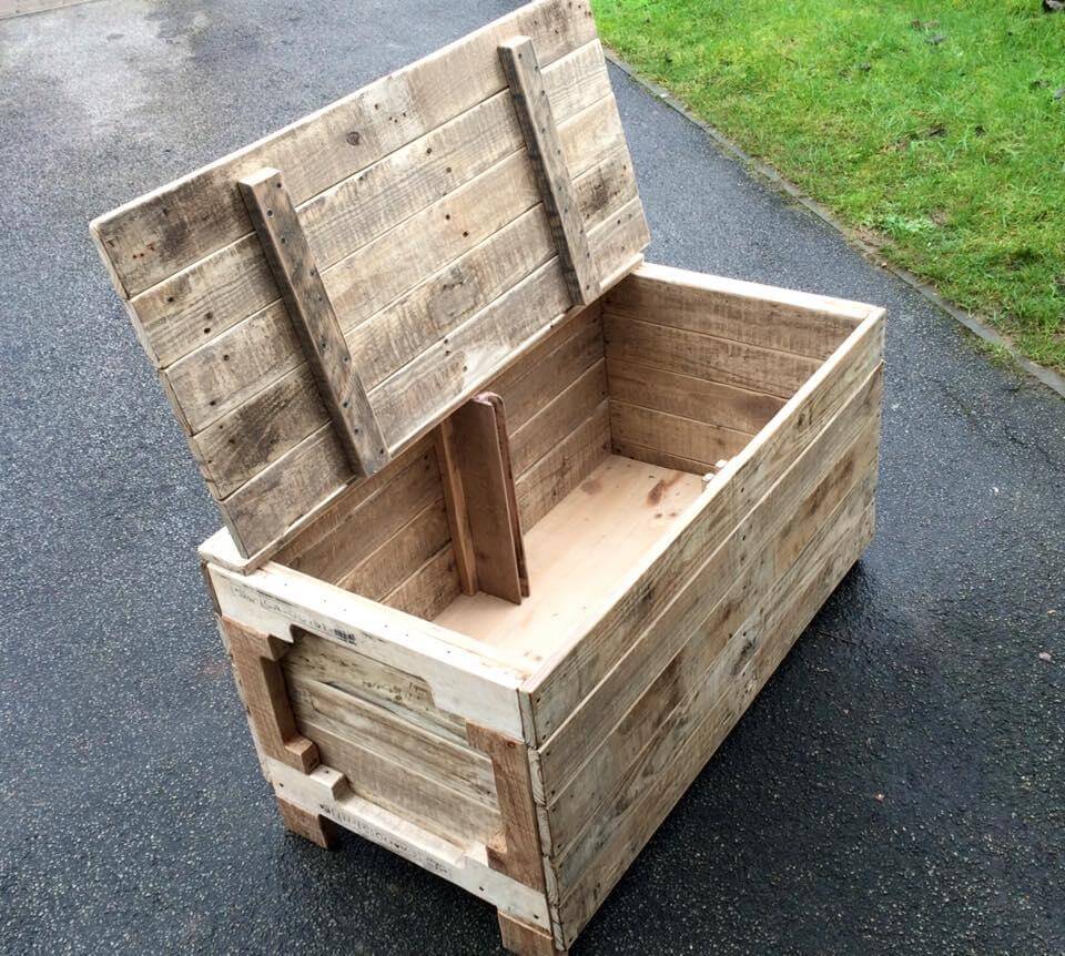 diy pallet chest