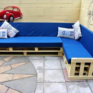 reclaimed pallet sectional sofa set with blue cushion