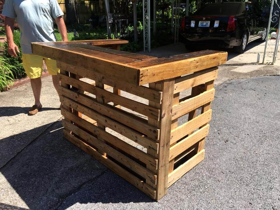 Upcycled Wood Pallet Bar Easy Pallet Ideas